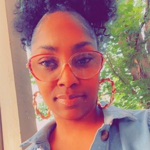 Meet your Posher, Porschia